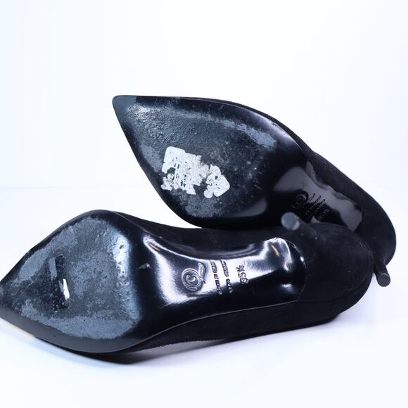 ALEXANDER MCQUEEN Gold Capped Suede Pumps Black Pointed Toe Women's 35.5/US 5.5 - Picture 9 of 10
